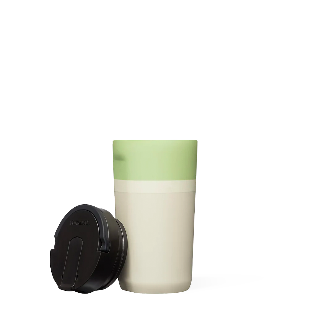 star-warstm-kids-cup-a3 0b29a0bde323--grogu-kids-cup-product-lid-off.png