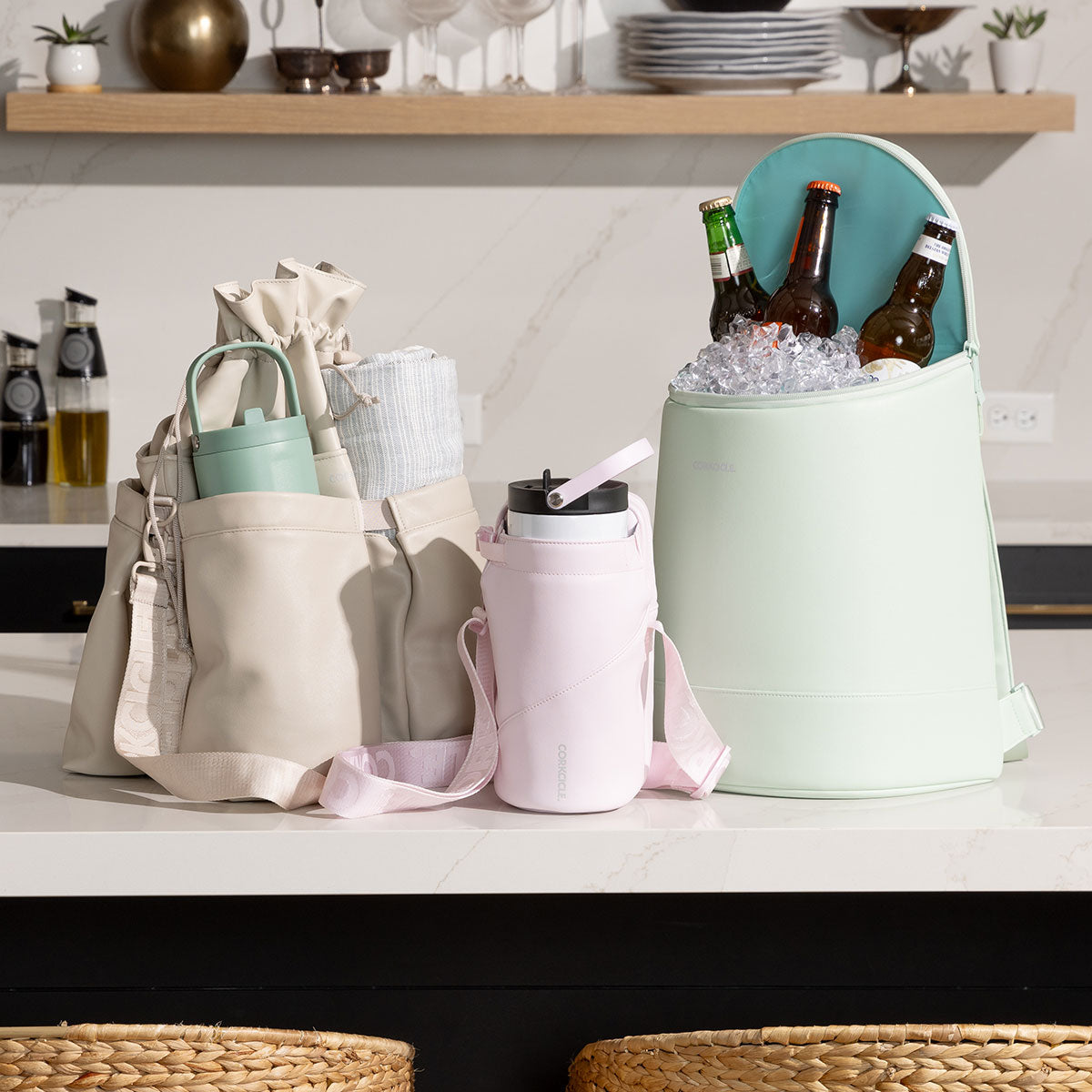 beverage-bucket-bag-t8 6c4793ad3b8e--group-lifestyle1.jpg