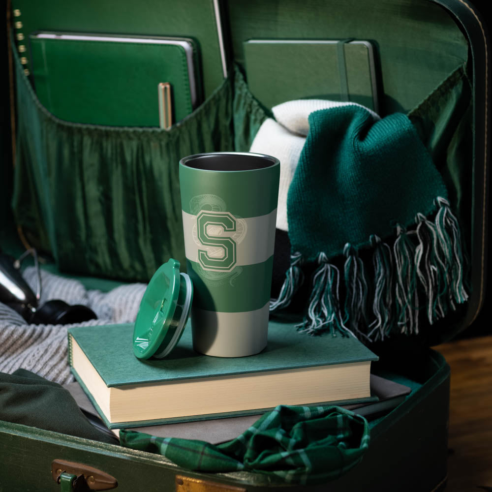 harry-potter-tumbler-q5 84ce9e4c9c5c--HarryPotter-Slytherin-4.jpg