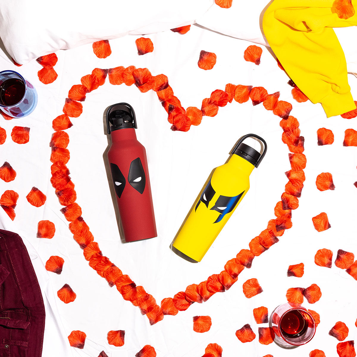 deadpool-and-wolverine-drinkware-v0 a7afce7e71cf--DeadpoolWolverine-PDPLifestyle2.jpg